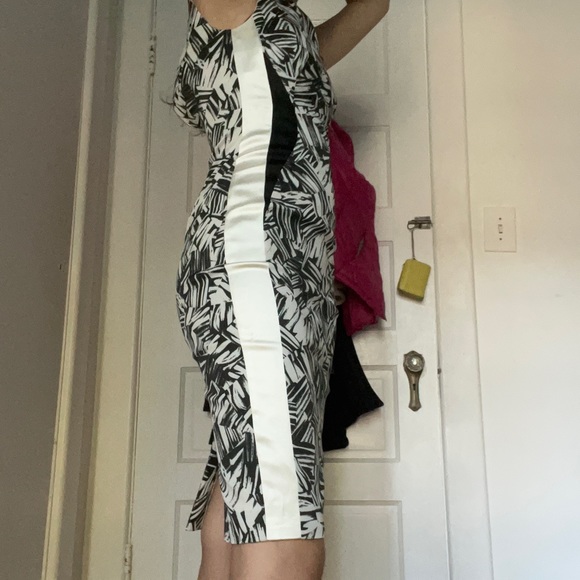 Karen millen NWOT not sold anymore women size 2 - Picture 4 of 10